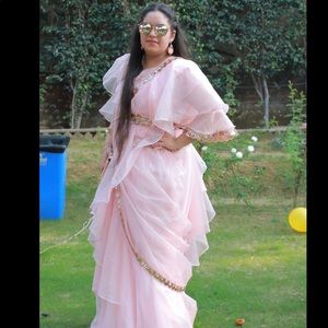 Meet your Posher, Harleen